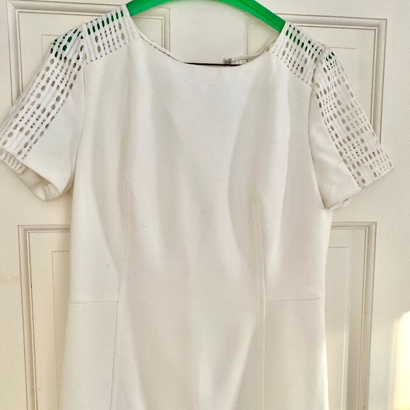 AKRIS PUNTO MID LENGTH LATICE DETAIL WHITE DRESS SIZE 8 - Picture 2 of 11